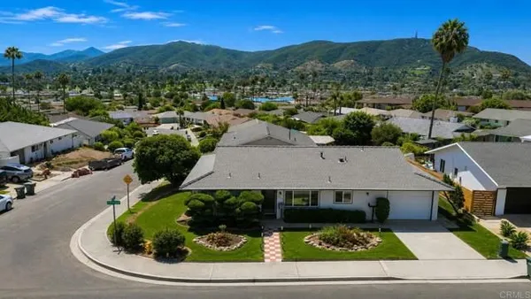 Property Slideshow image 2 of 32 | 959 la tierra dr, San Marcos, CA, 92078