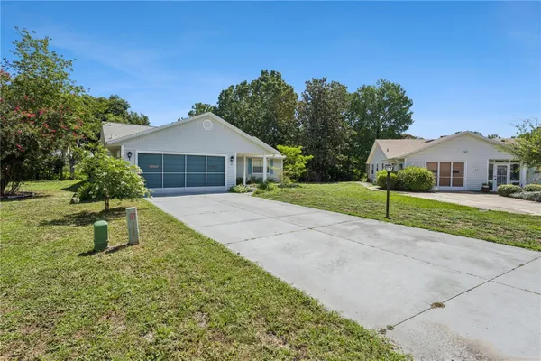 Property Slideshow image 2 of 49 | 32 gordon ct, Leesburg, FL, 34788