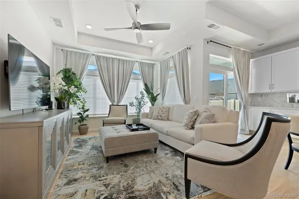 Property Slideshow image 3 of 49 | 5037 n quemoy st, Aurora, CO, 80019