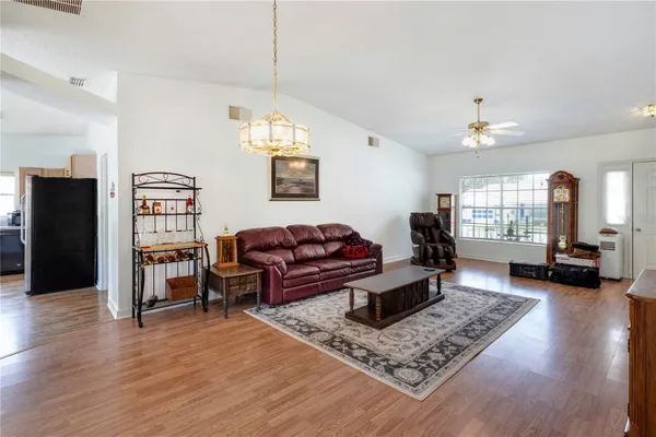 Property Slideshow image 3 of 81 | 5030 el destino dr, Leesburg, FL, 34748