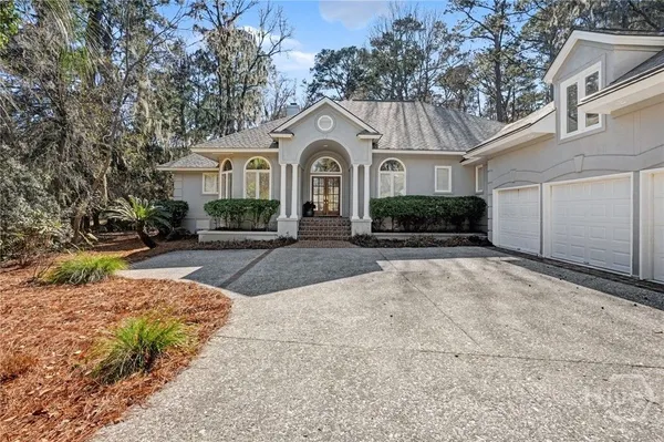 Property Slideshow image 2 of 31 | 6 oak glade ct, Savannah, GA, 31411