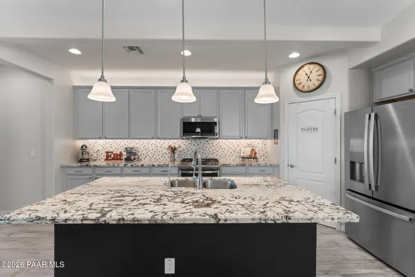 Property Slideshow image 2 of 61 | 4320 buffalo rdg, Wickenburg, AZ, 85390