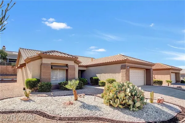 Property Slideshow image 3 of 26 | 2501 maddington dr, Las Vegas, NV, 89134