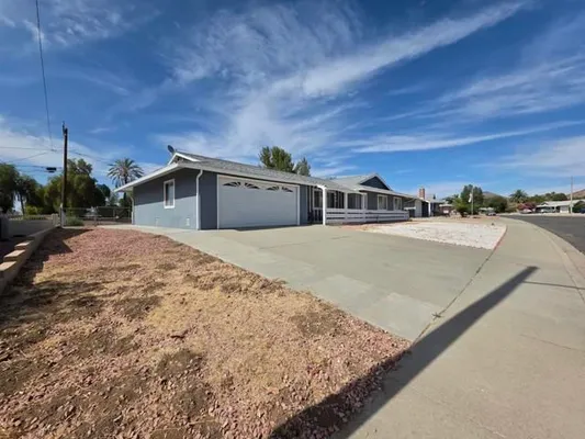 Property Slideshow image 3 of 7 | 26660 oakmont dr, Sun City, CA, 92586
