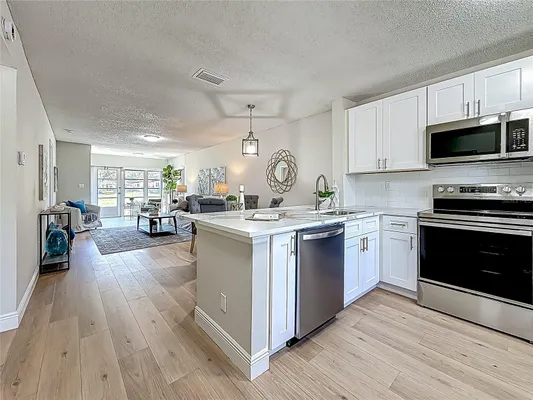 Property Slideshow image 2 of 28 | 1701 pinehurst rd apt 16c, Dunedin, FL, 34698