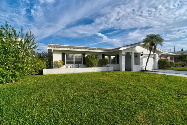 Property Slideshow image 3 of 43 | 4515 99th ave, Pinellas Park, FL, 33782