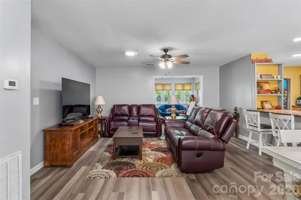 Property Slideshow image 2 of 23 | 141 derbyshire dr, Hendersonville, NC, 28792