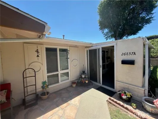 Property Slideshow image 2 of 3 | 26857 avenue of the oaks a, Newhall, CA, 91321