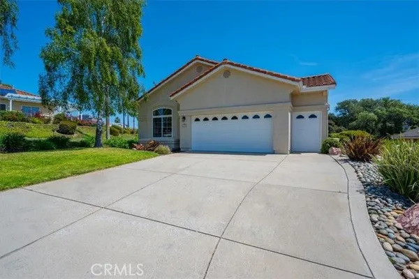 Property Slideshow image 2 of 38 | 470 links dr, Nipomo, CA, 93444
