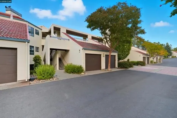 Property Slideshow image 2 of 26 | 3711 terra granada dr apt 1a, Walnut Creek, CA, 94595