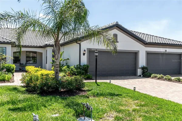 Property Slideshow image 3 of 45 | 7660 summerland cv, Bradenton, FL, 34202