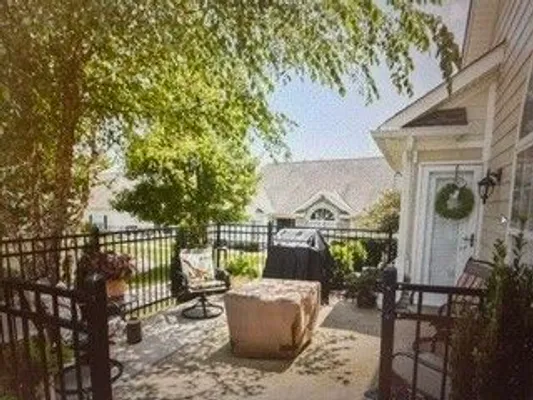 Property Slideshow image 2 of 2 | 825 s browns ln 1602, Gallatin, TN, 37066