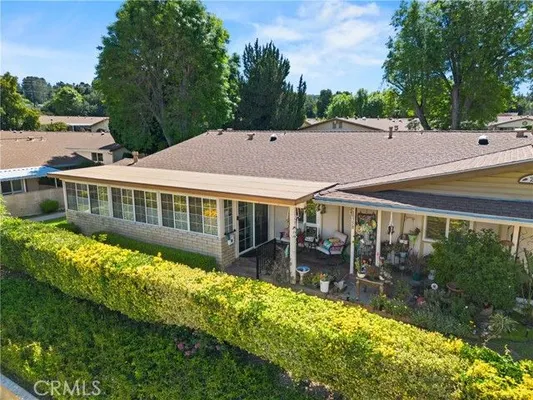 Property Slideshow image 2 of 26 | 26835 avenue of the oaks b, Newhall, CA, 91321