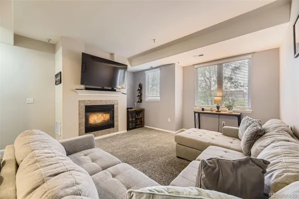 Property Slideshow image 2 of 21 | 2951 w riverwalk cir n, Littleton, CO, 80123