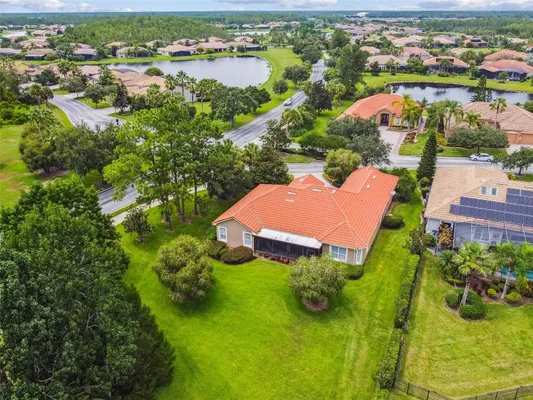 Property Slideshow image 3 of 56 | 542 viterra ct, Kissimmee, FL, 34759