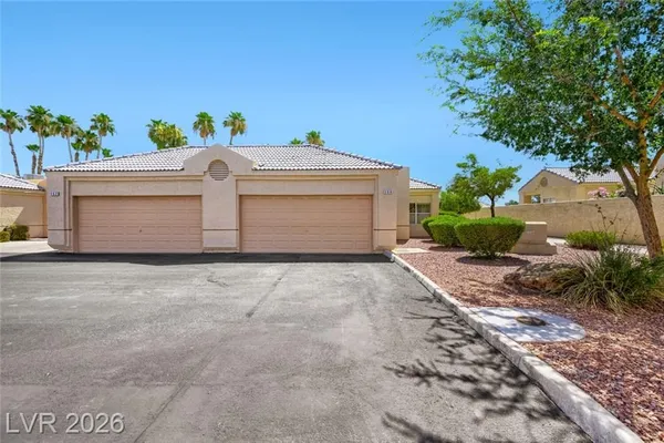 Property Slideshow image 3 of 29 | 364 wild plum ln, Las Vegas, NV, 89107