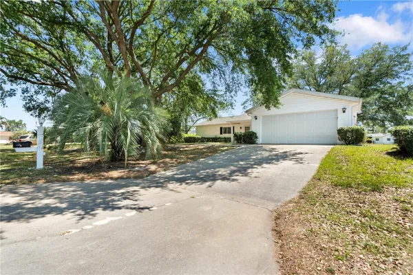 Property Slideshow image 3 of 40 | 11223 sw 64th ct, Ocala, FL, 34476