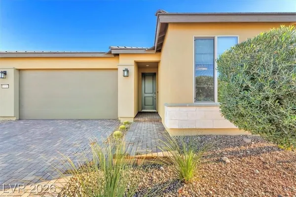 Property Slideshow image 3 of 60 | 10080 chrysolite pl, Las Vegas, NV, 89143