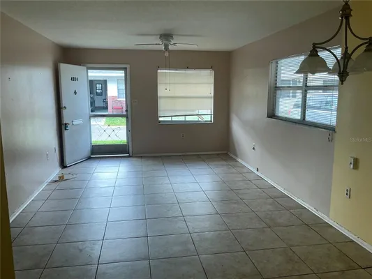 Property Slideshow image 3 of 17 | 4994 jonquil pl n # 278, Pinellas Park, FL, 33782