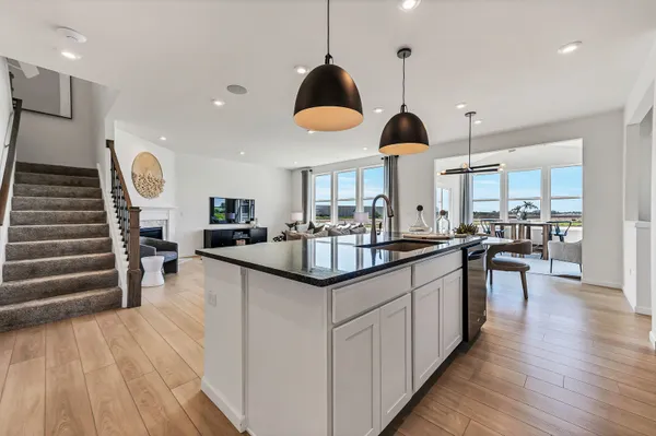 Property Slideshow image 3 of 15 | 2808 mia rd, Aurora, IL, 60503