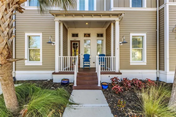 Property Slideshow image 2 of 62 | 289 sapphire lake dr 202, Bradenton, FL, 34209