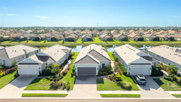 Property Slideshow image 3 of 54 | 16142 san donato pl, Bradenton, FL, 34211