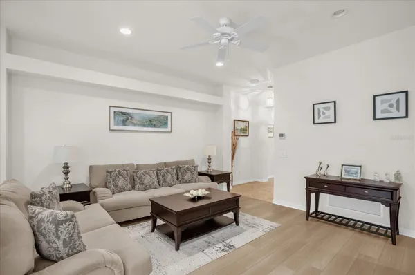 Property Slideshow image 3 of 21 | 10079 ketch kay ln, Oxford, FL, 34484