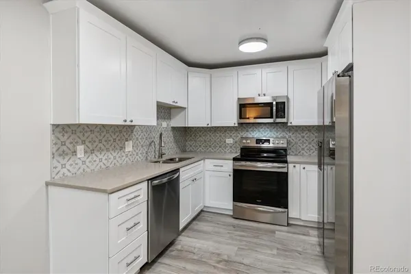 Property Slideshow image 2 of 21 | 695 s alton way 1c, Denver, CO, 80247