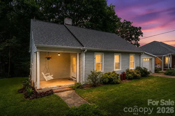 Property Slideshow image 2 of 21 | 3 enka oak st, Candler, NC, 28715