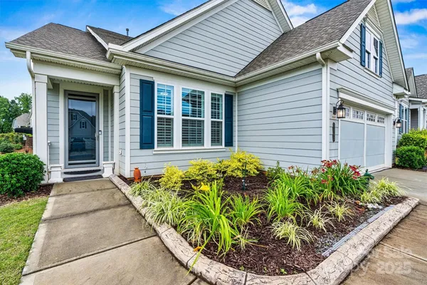 Property Slideshow image 3 of 48 | 7362 overjoyed crossing, Charlotte, NC, 28215