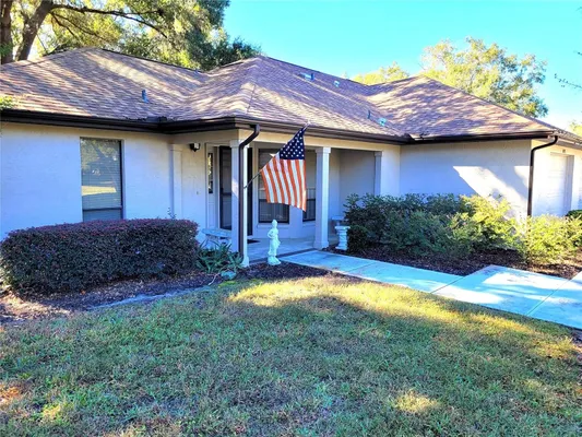 Property Slideshow image 2 of 35 | 6018 w bromley cir, Crystal River, FL, 34429
