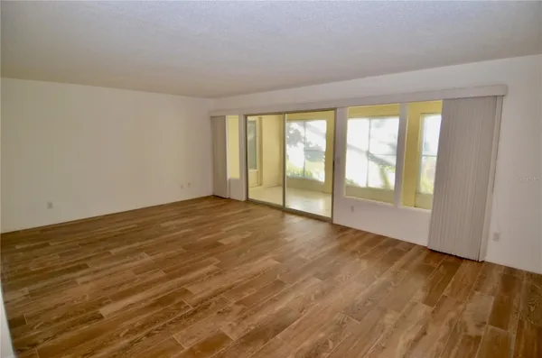 Property Slideshow image 3 of 18 | 3560 hispania pl unit 211, Sarasota, FL, 34232