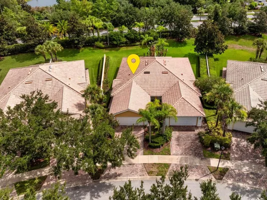 Property Slideshow image 3 of 40 | 11740 astilbe dr, Orlando, FL, 32827