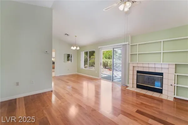 Property Slideshow image 2 of 31 | 2601 desert sands dr, Las Vegas, NV, 89134