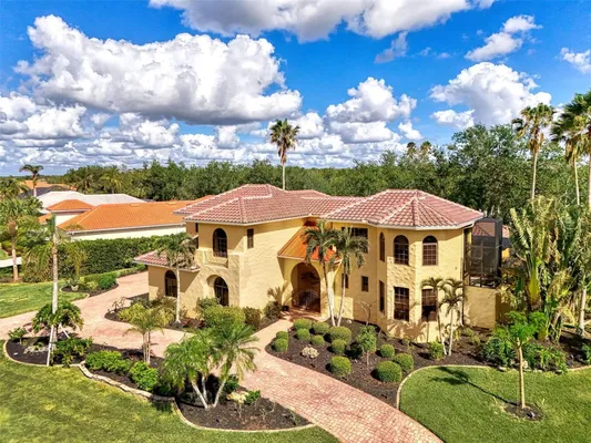 Property Slideshow image 2 of 100 | 3060 rivershore ln, Port Charlotte, FL, 33953