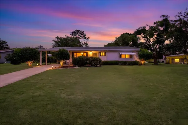 Property Slideshow image 2 of 25 | 10081 sw 95th ave, Ocala, FL, 34481