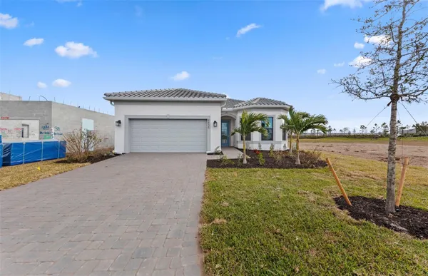 Property Slideshow image 3 of 33 | 4835 ivy pearl way, Lakewood Ranch, FL, 34211