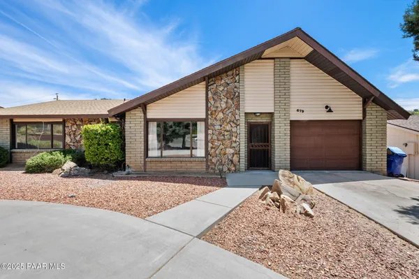 Property Slideshow image 2 of 30 | 679 tawa ct, Prescott, AZ, 86301