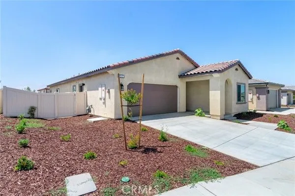 Property Slideshow image 2 of 26 | 1517 willowhaven ln, Beaumont, CA, 92223