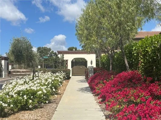 Property Slideshow image 2 of 64 | 220 buena vida dr 308, Brea, CA, 92823