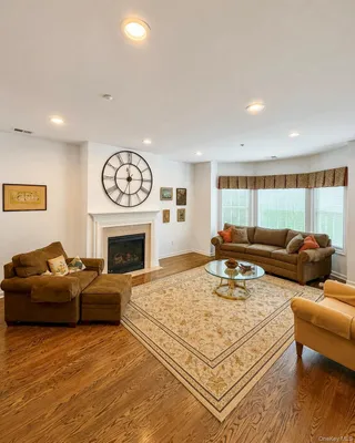 Property Slideshow image 2 of 8 | 115 autumn dr, Oyster Bay, NY, 11803