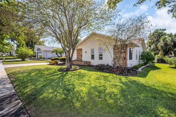 Property Slideshow image 2 of 64 | 2938 macalpin dr, Palm Harbor, FL, 34684