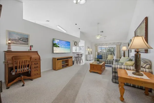 Property Slideshow image 3 of 46 | 502 eastlake dr, Haines City, FL, 33844