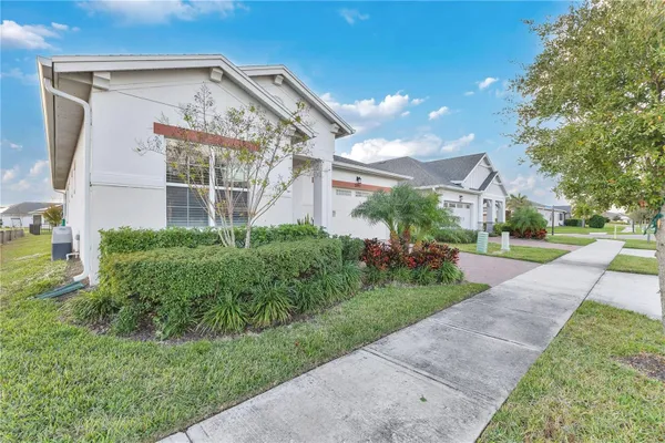 Property Slideshow image 2 of 50 | 5092 twin lakes blvd, St Cloud, FL, 34772