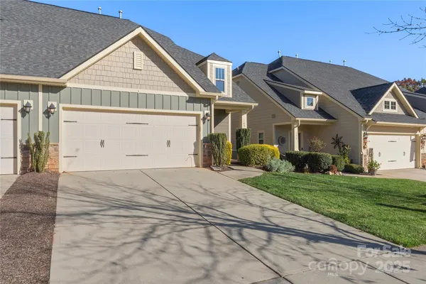 Property Slideshow image 2 of 30 | 149 martingale ave, Mooresville, NC, 28115