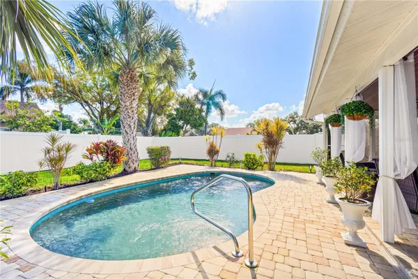 Property Slideshow image 3 of 39 | 5775 timber lake dr, Sarasota, FL, 34243