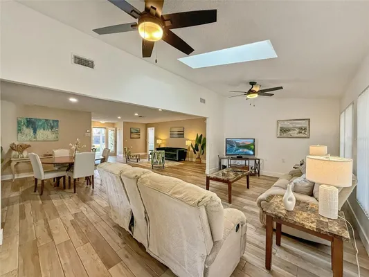 Property Slideshow image 2 of 29 | 2436 deer trail ln, Spring Hill, FL, 34606