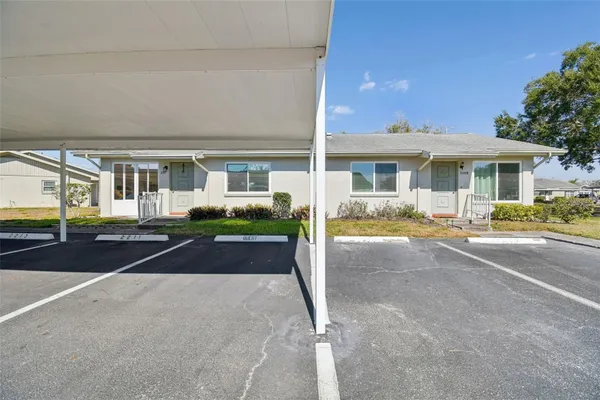 Property Slideshow image 3 of 69 | 2211 grenadier dr 140, Sun City Center, FL, 33573