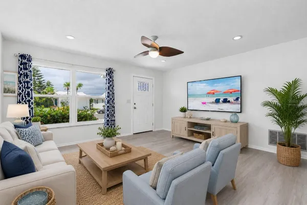 Property Slideshow image 3 of 44 | 3715 98th ave 3, Pinellas Park, FL, 33782