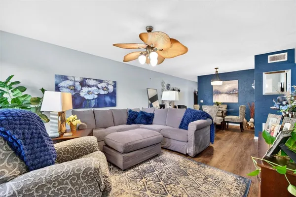 Property Slideshow image 3 of 18 | 2452 brazilia dr apt 34, Clearwater, FL, 33763